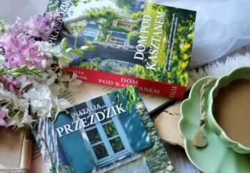“Pod wspólnym dachem” - Natalia Przeździk. Podkarpacki klimat, piękne krajobrazy i bohaterowie, których nie da się nie polubić.