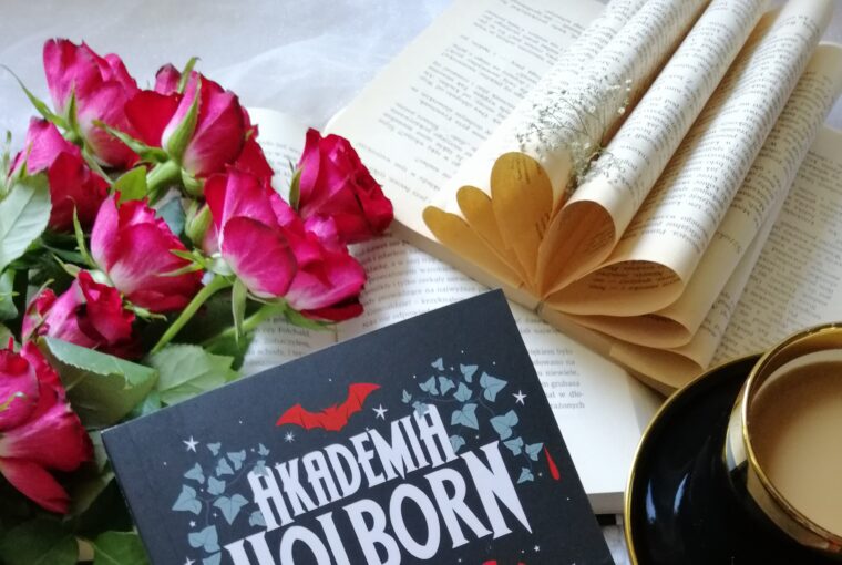 świat wampirów i nadprzyrodzonych istot