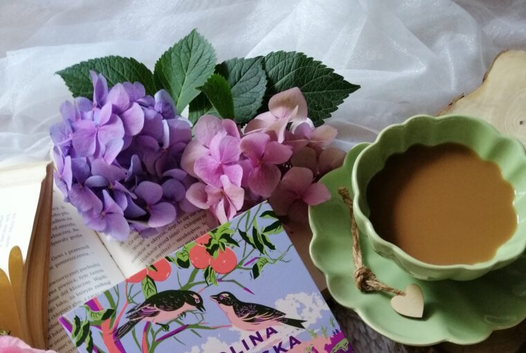 “Smak dojrzałych jabłek” Karolina Wilczyńska - nigdy nie jest za późno, by zacząć żyć naprawdę.”