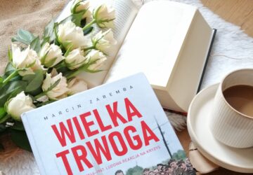 “Wielka trwoga” Marcin Zaremba stworzył - przejmujące, wielowymiarowe studium społeczeństwa żyjącego w cieniu lęku, chaosu i niepewności tuż po II wojnie światowej.